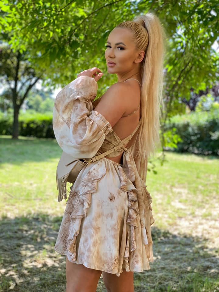 Izabela blonde PAWG # #KKwcQ3ao