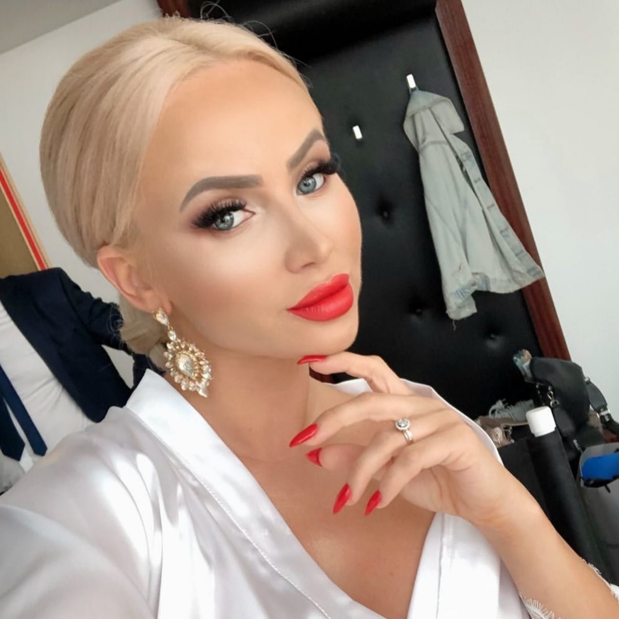 Izabela blonde PAWG # #z2NlLI0G