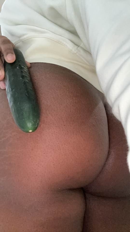 Insatiable slut stuff her cunt at work part 1 #coezz5AI