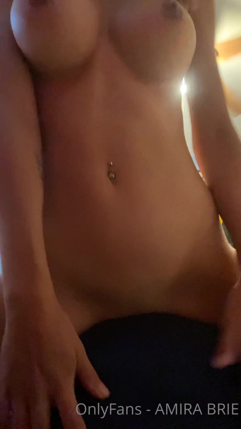0gyqfftllejfupjdiute5_source-F7Hjurf5 - Porn - EroMe