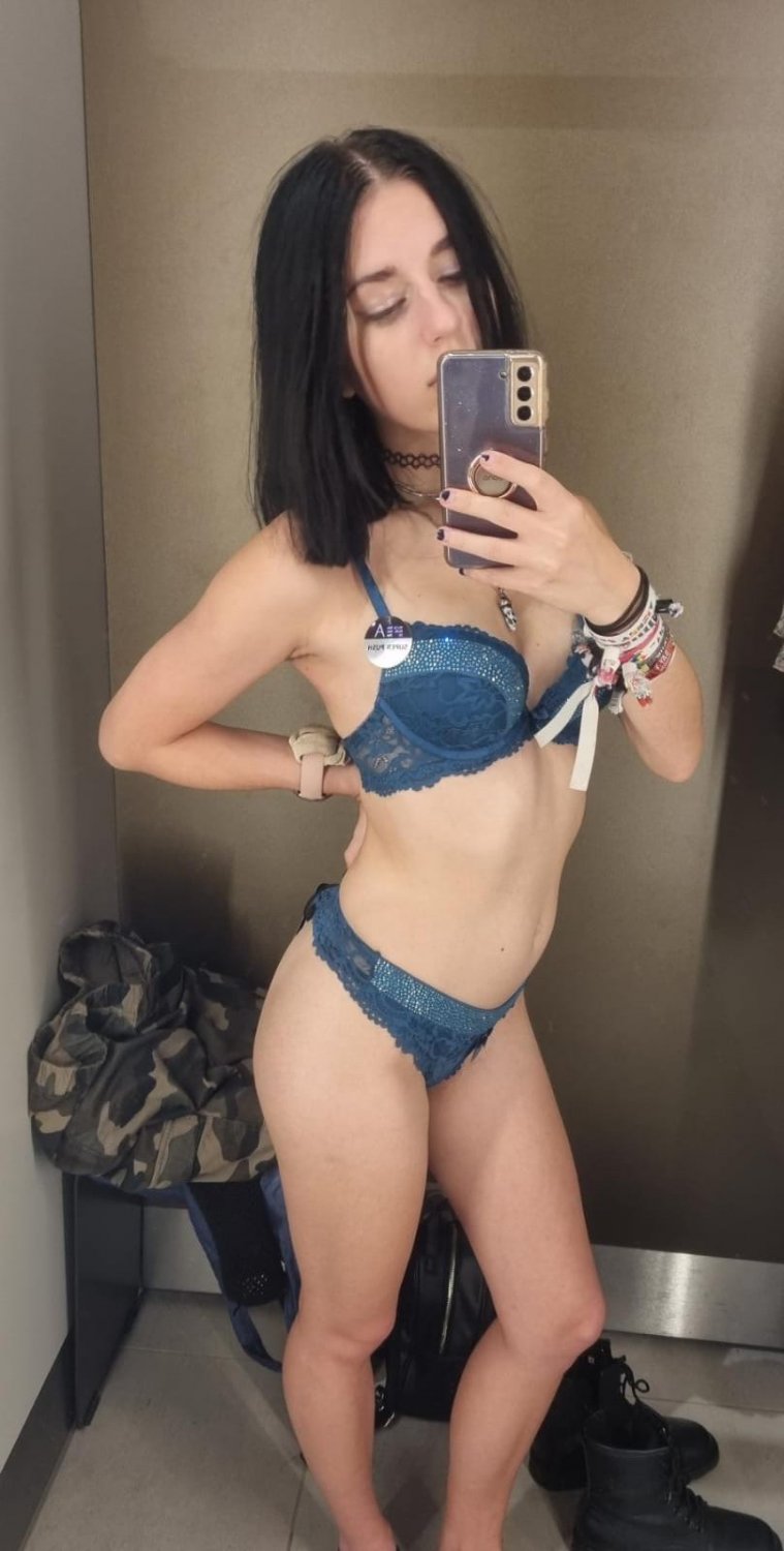 Cute Hot Petite Girlfriend Submitted In My Mega For Exposure #JRsokoKG