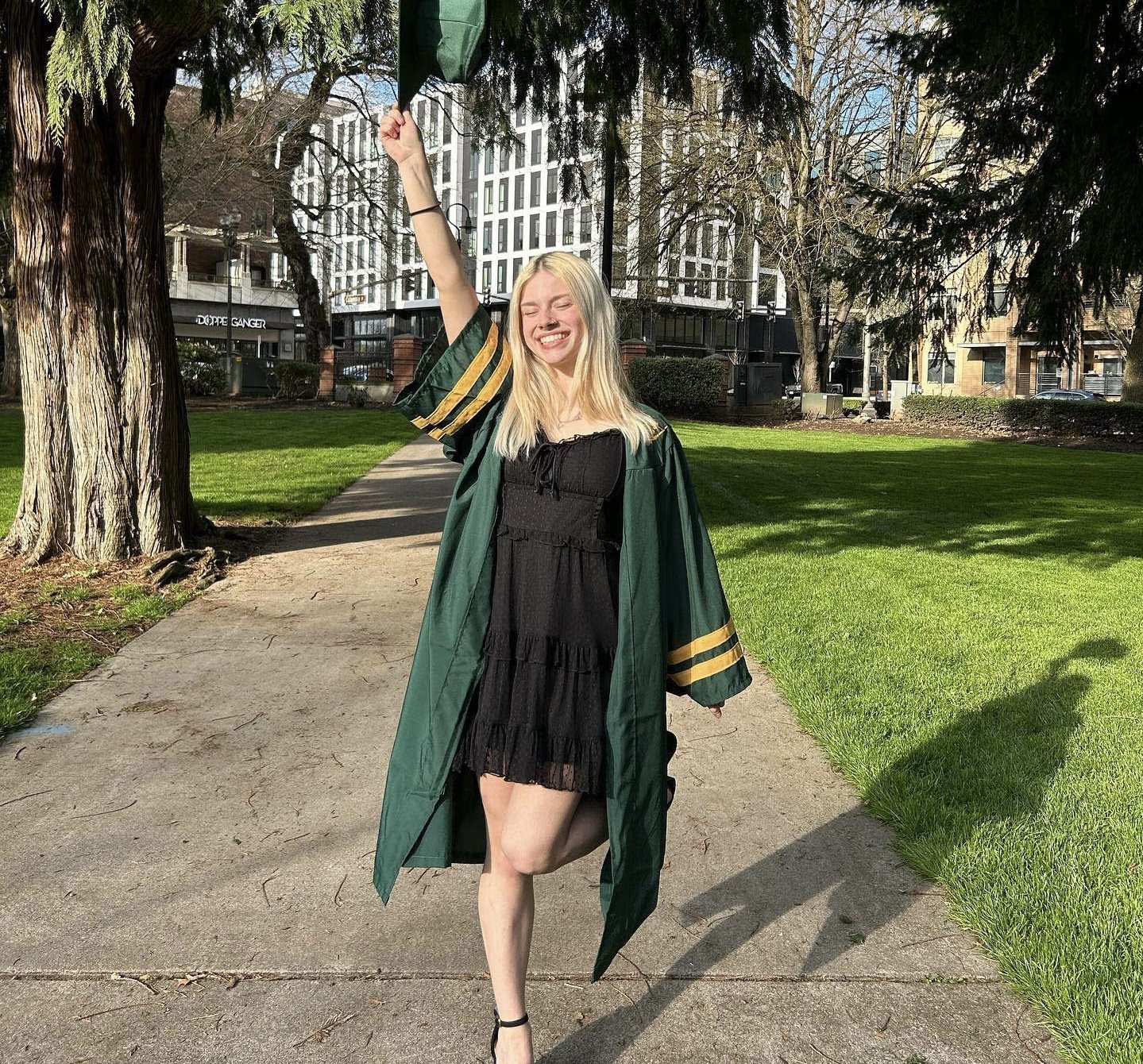 More college sluts for you losers ! πππ€² #21gxI4dv