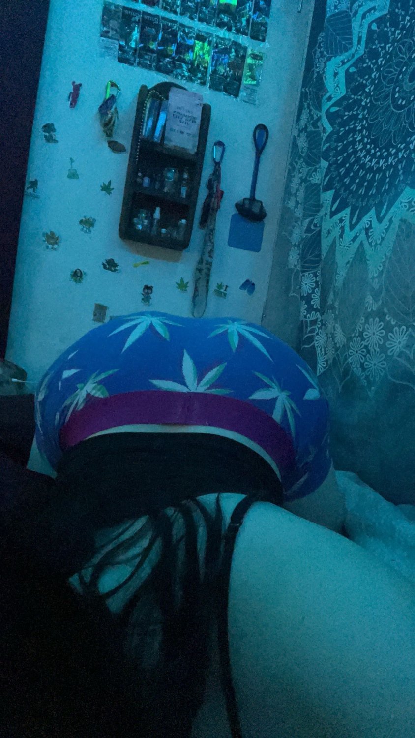 Teen slut Laura is any man's dream #5QU01lnJ