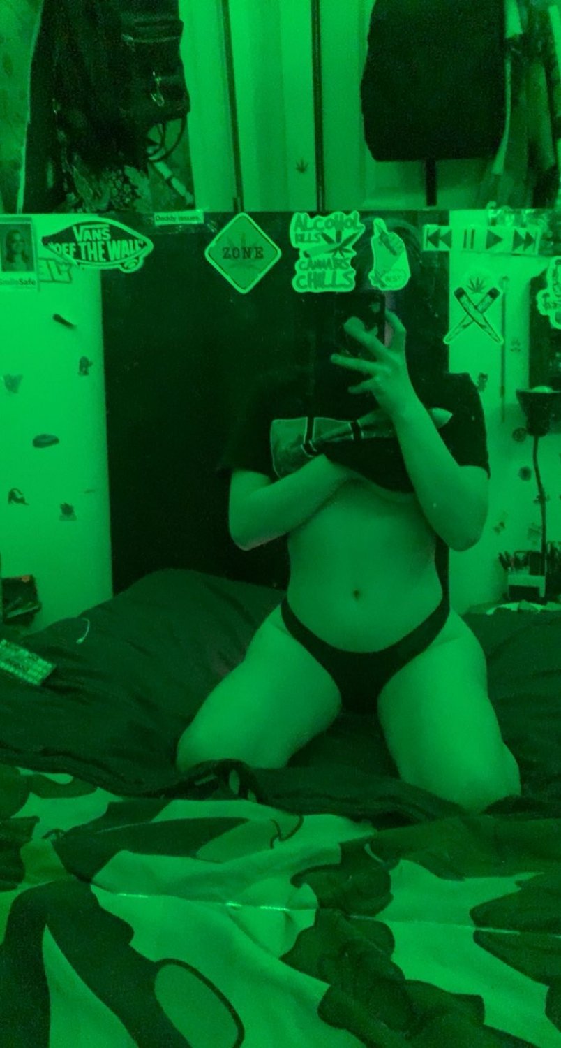 Teen slut Laura is any man's dream #6IU4BzrZ