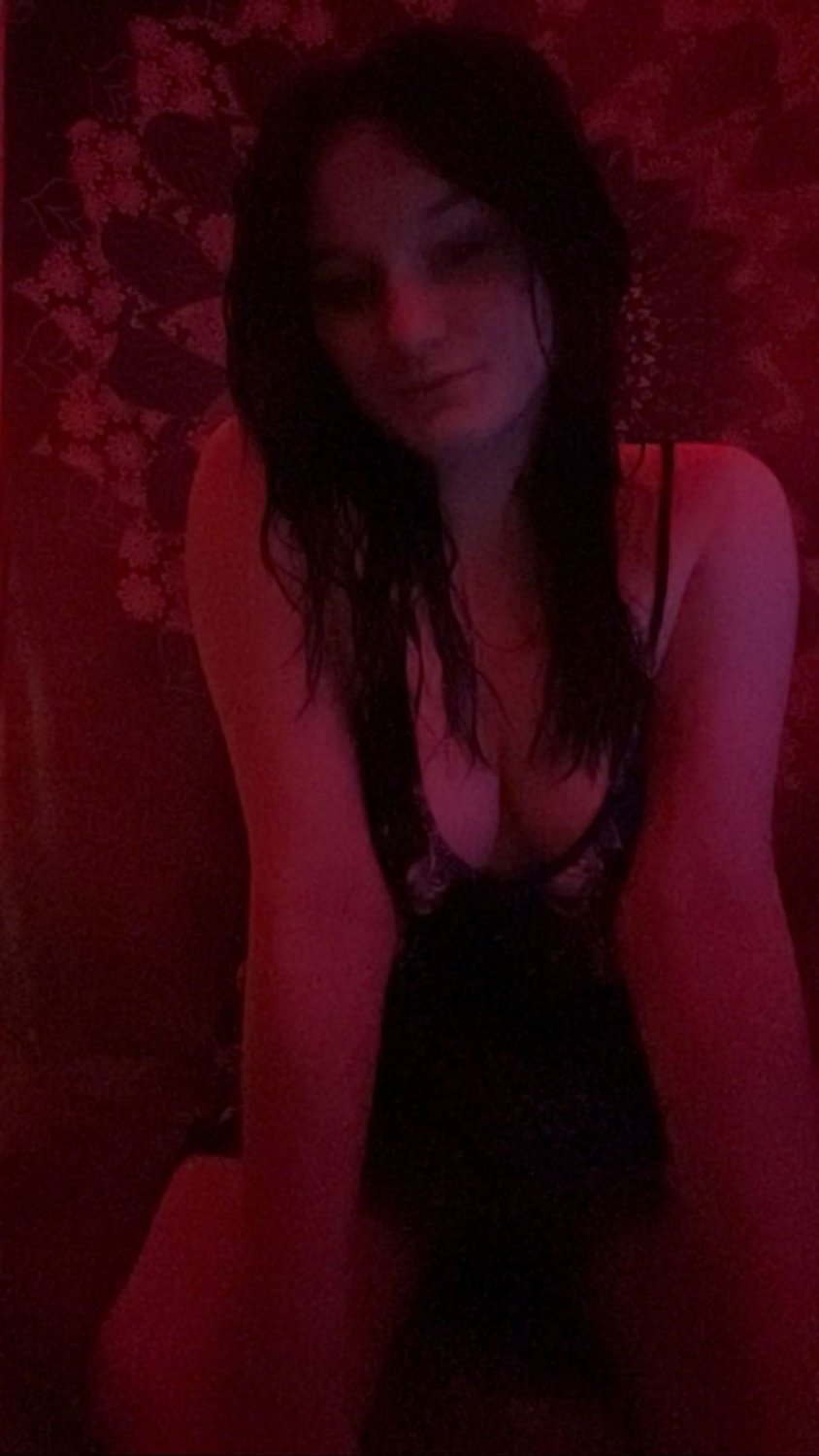Teen slut Laura is any man's dream #ILCYUnBV