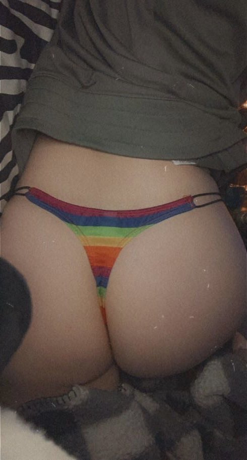 Teen slut Laura is any man's dream #v4IIeHUK