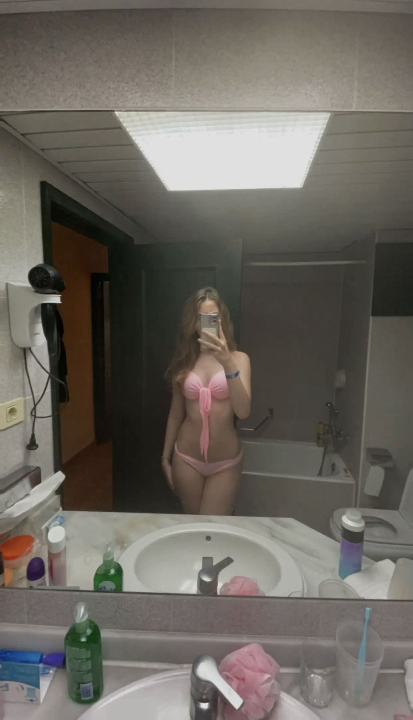 Cuck really wants her to be a webslut #8dO94iKL