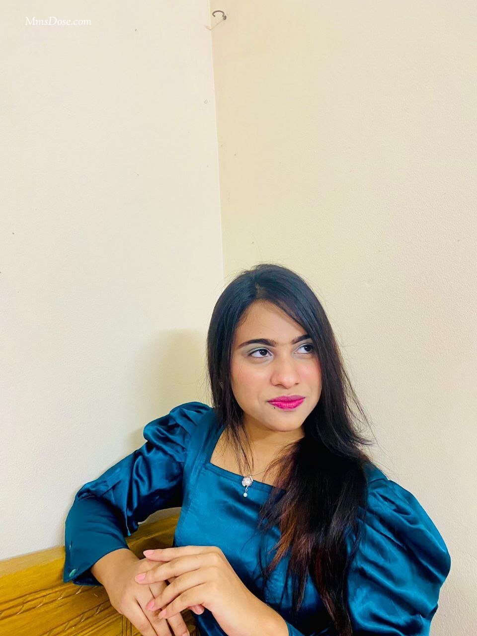 Indian teen girl exposed her sluty vedios #RDGDl3uT